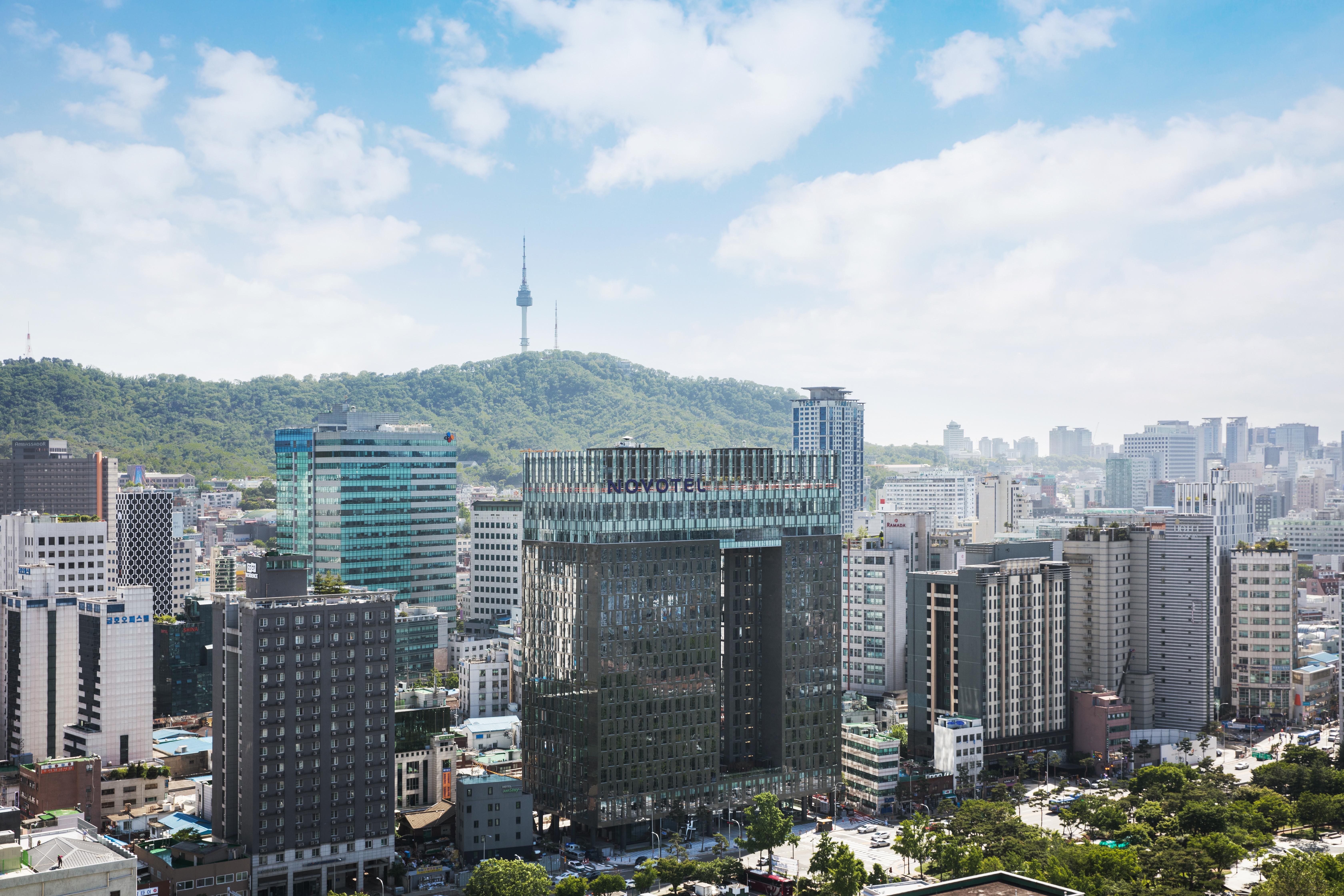 Novotel Ambassador Seoul Dongdaemun Hotels & Residences Bagian luar foto